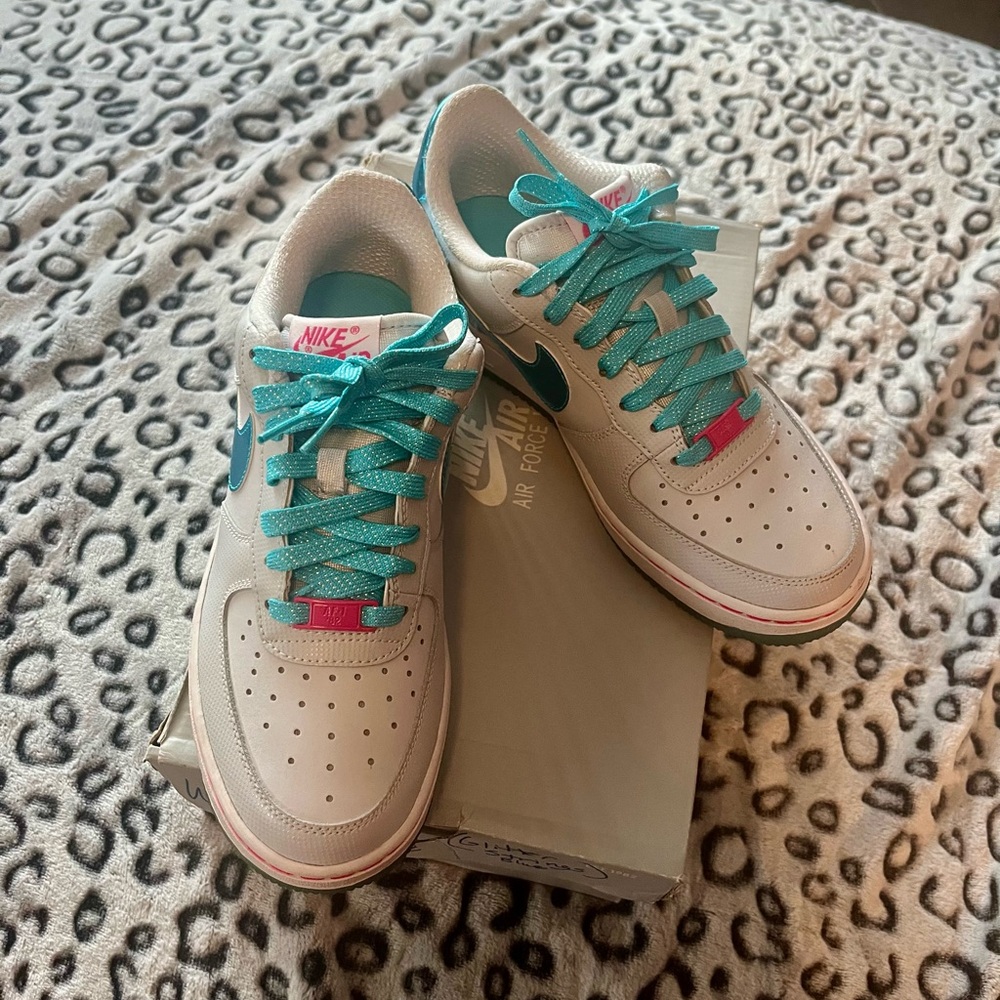 Nike Teal and Gray High-Top Sneakers - Picture 4 of 5